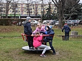 Nowy plac zabaw przy SP 2 w Świdnicy