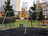Nowy plac zabaw przy SP 2 w Świdnicy