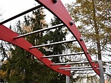 Nowy plac zabaw przy SP 2 w Świdnicy