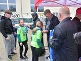 [WIDEO/FOTO] 6. Świdnicki Bieg Papieski w strugach deszczu i Festyn Rodzinny w Parku Centralnym