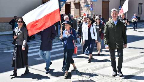 [WIDEO/FOTO] Upamiętnili rotmistrza Pileckiego w VI Świdnickim Marszu Pamięci