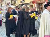 [WIDEO/FOTO] Uroczystości przyjęcia nowych członków do Zakonu Rycerskiego Świętego Grobu w Jerozolimie. Wśród nich bp Mendyk 