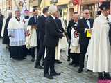 [WIDEO/FOTO] Uroczystości przyjęcia nowych członków do Zakonu Rycerskiego Świętego Grobu w Jerozolimie. Wśród nich bp Mendyk 