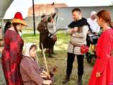 [FOTO] Rycerskie pojedynki, turniej szachowy i pokaz ognia. Ruszył XII Turniej Rycerski w Strzegomiu