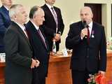 [FOTO] Zakończenie wieloletniej pracy na rzecz miasta i uhonorowanie radnego oraz prezydent