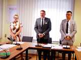 [FOTO] Burmistrz Żarowa z absolutorium. Budowaliśmy wspólnie gminę nowoczesną, solidarną i odpowiedzialną.