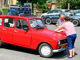[FOTO] Motoryzacyjna podróż w czasie. Uczestnicy Rajdu Pojazdów Zabytkowych zawitali do Roztoki