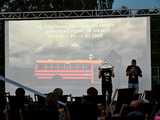 [FOTO] Seanse na leżakach w malowniczej scenerii i dojazd amerykańskim schoolbusem. Ruszył 14. Żarowski Festiwal Filmowy