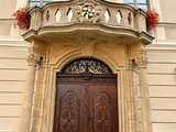 [FOTO] Remont zewnętrznej części teatru i zabytkowych kamienic zakończony przed planowanym terminem. Inwestycja pochłonęła prawie 7 mln złotych [SZCZEGÓŁY]
