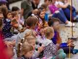 [FOTO] Świdnicki Rynek znów zamienia się w scenę – ruszył 27. Festiwal Teatru Otwartego!