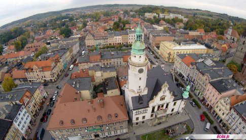 Rozpoczyna się remont w Rynku w Ziębicach. Będą utrudnienia w ruchu