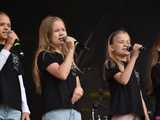 [FOTO] lokalnyFEST! trwa w najlepsze. Patrycja Grzelaczyk-Korchan rozpoczęła niedzielne koncerty Ziębice FEST 2025