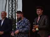 [FOTO] lokalnyFEST! trwa w najlepsze. Patrycja Grzelaczyk-Korchan rozpoczęła niedzielne koncerty Ziębice FEST 2025