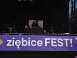 [FOTO] Za nami kolejny koncert na Ziębice FEST. AVI i jego siła hip-hopu rozkołysała publikę 