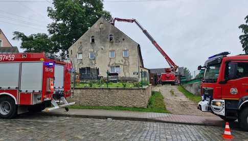 [FOTO] Pożar sadzy w kominie w Krzelkowie 